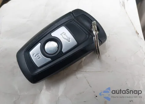 2015 BMW 328I xDrive из США, поврежденный, VIN WBA3B5G53FNS11644